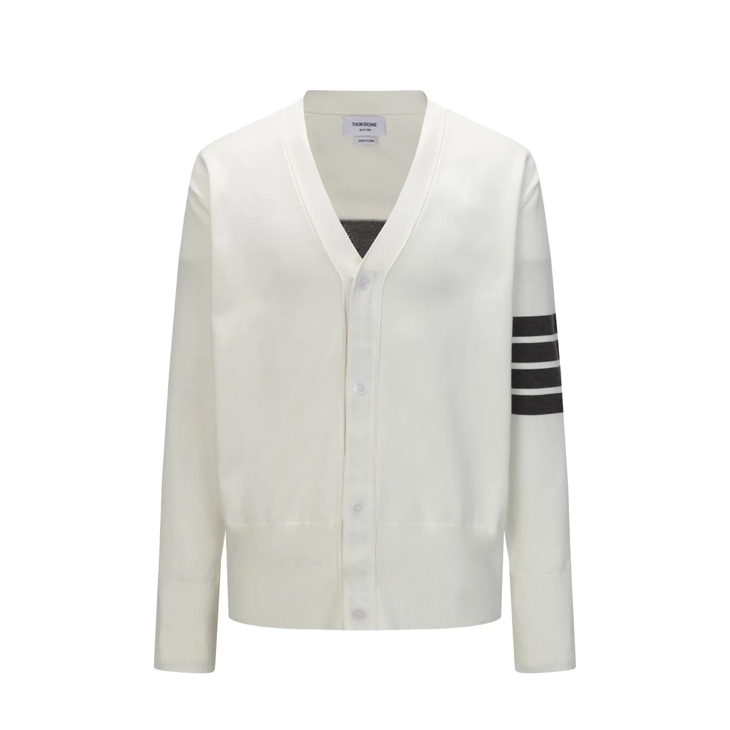 THOM BROWNE · SS 25 Logo V Size：S M L Thom Browne 1965 ， 1997 。 Giorgio Armani ， Club Monaco ， 。Browne ， 、 。 ， 。 Thom Browne Classic ， 、 Classic。